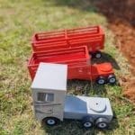 Bees Lorrie 1/16 (Red) - Tough Metal Toys - Image 3